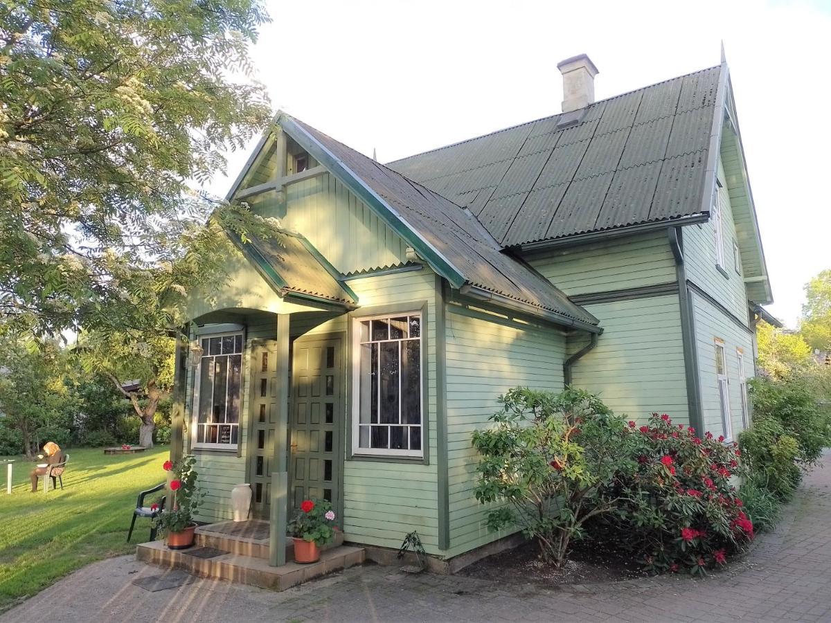 House, Garden & Sauna. Free Parking. Train Stop-200 M. Sea-1 Km. Jūrkalne Екстериор снимка